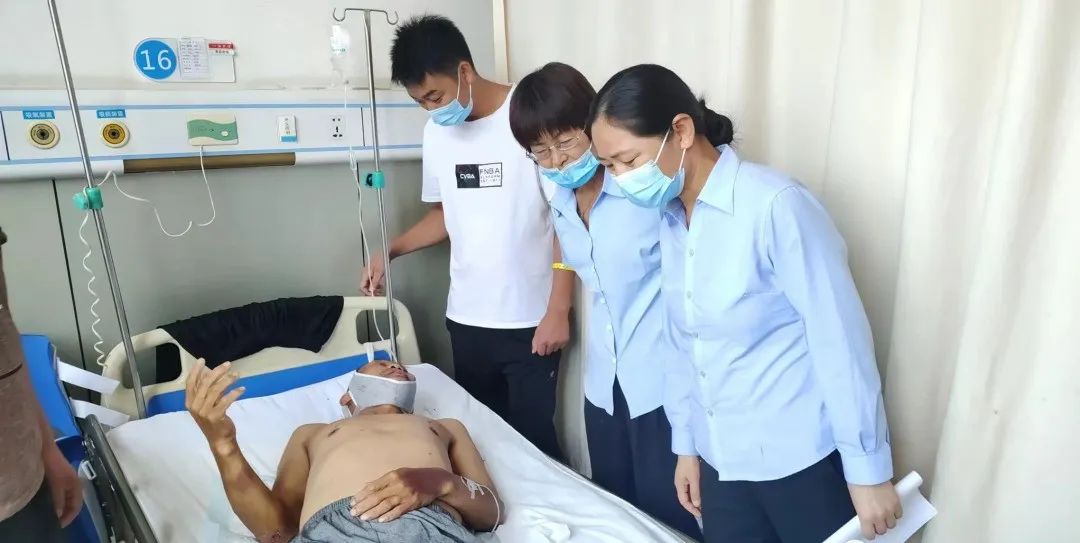 守望相助 爱心接力丨集英qianyi千亿平台（中国）集团员工为车祸受伤同事组织捐款！